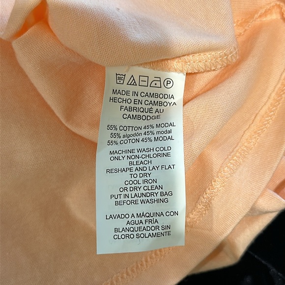 NWT Michael Kors Cold shoulder Blouse - Picture 8 of 8